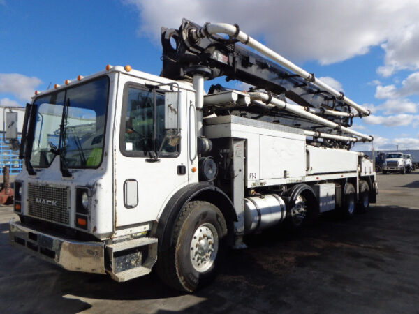 BSF 38Z.16H Concrete Pump Truck