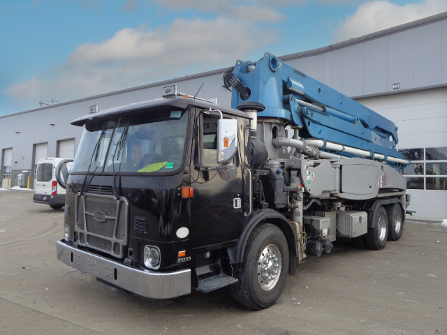 Liebherr 37Z Concrete Pump Truck